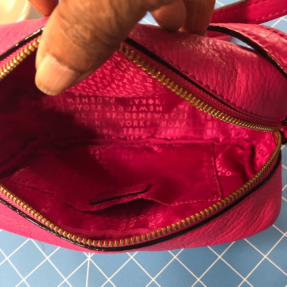 Kate Spade Pink Crossbody Bag. - Picture 7 of 7